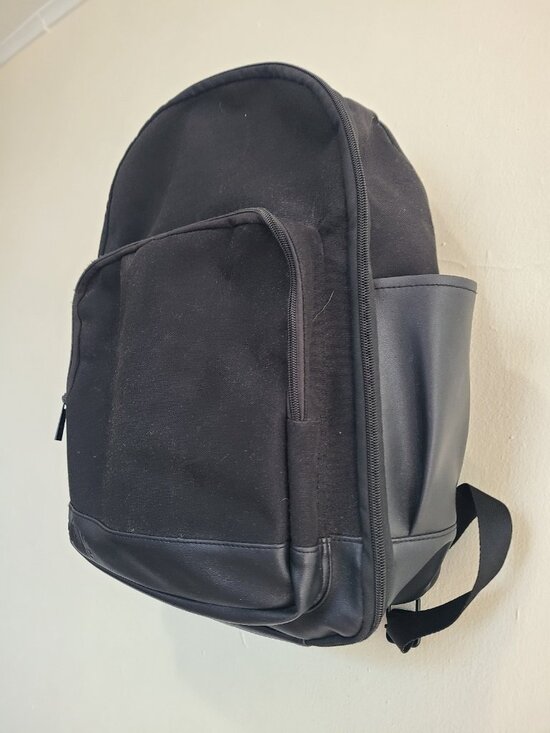 Beis The Travel Backpack In Black Canvas